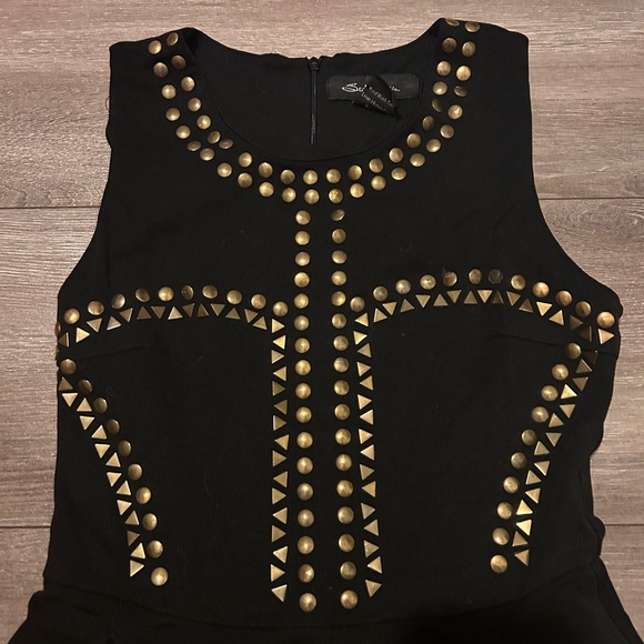 Black dress - Picture 2 of 3